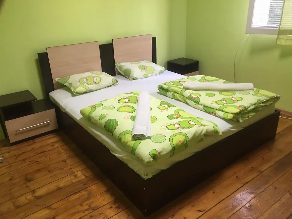 Elegance On A Budget - Rooms For Rent In Sofia Center 0*,  Bulgária