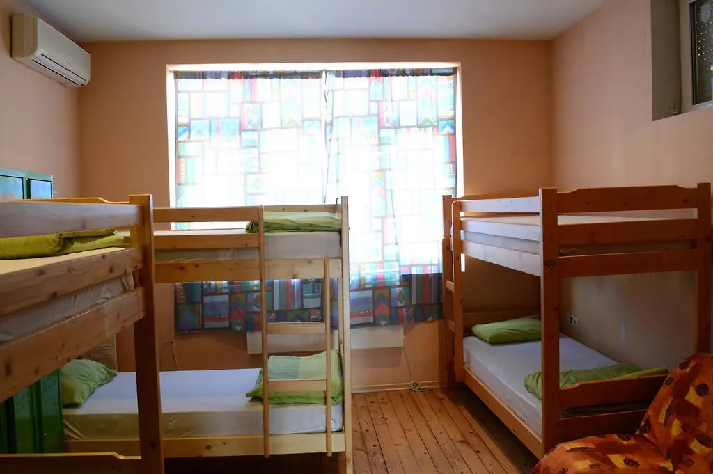 Elegance On A Budget - Rooms For Rent In Sofia Center Bulgaristan
