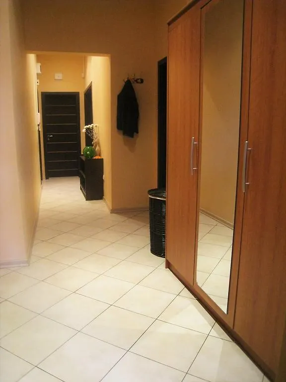 Elegance On A Budget - Rooms For Rent In Sofia Center Hostel